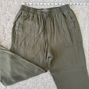 Forever 21 Contemporary Olive Green Drawstring Jogger Pants Size S